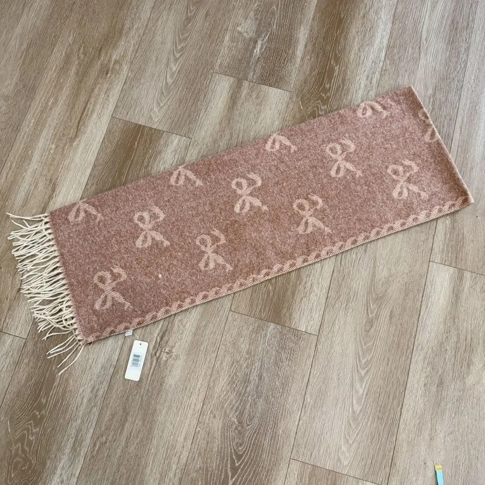NWT Bow Pattern Fringe Scarf Tan
